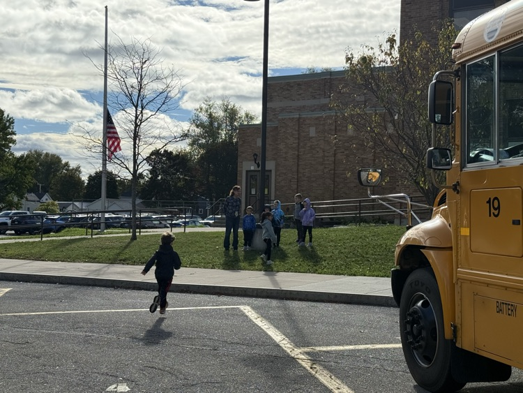 HFLLima's tweet image. School bus safety drills! #WEareHFL