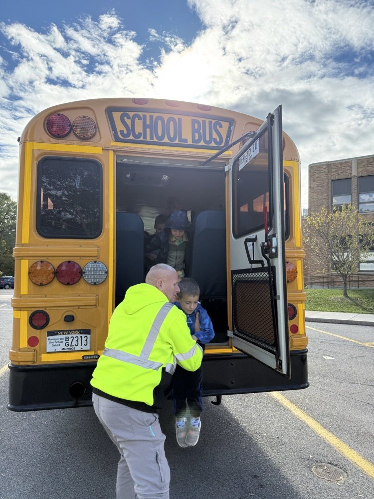 HFLLima's tweet image. School bus safety drills! #WEareHFL