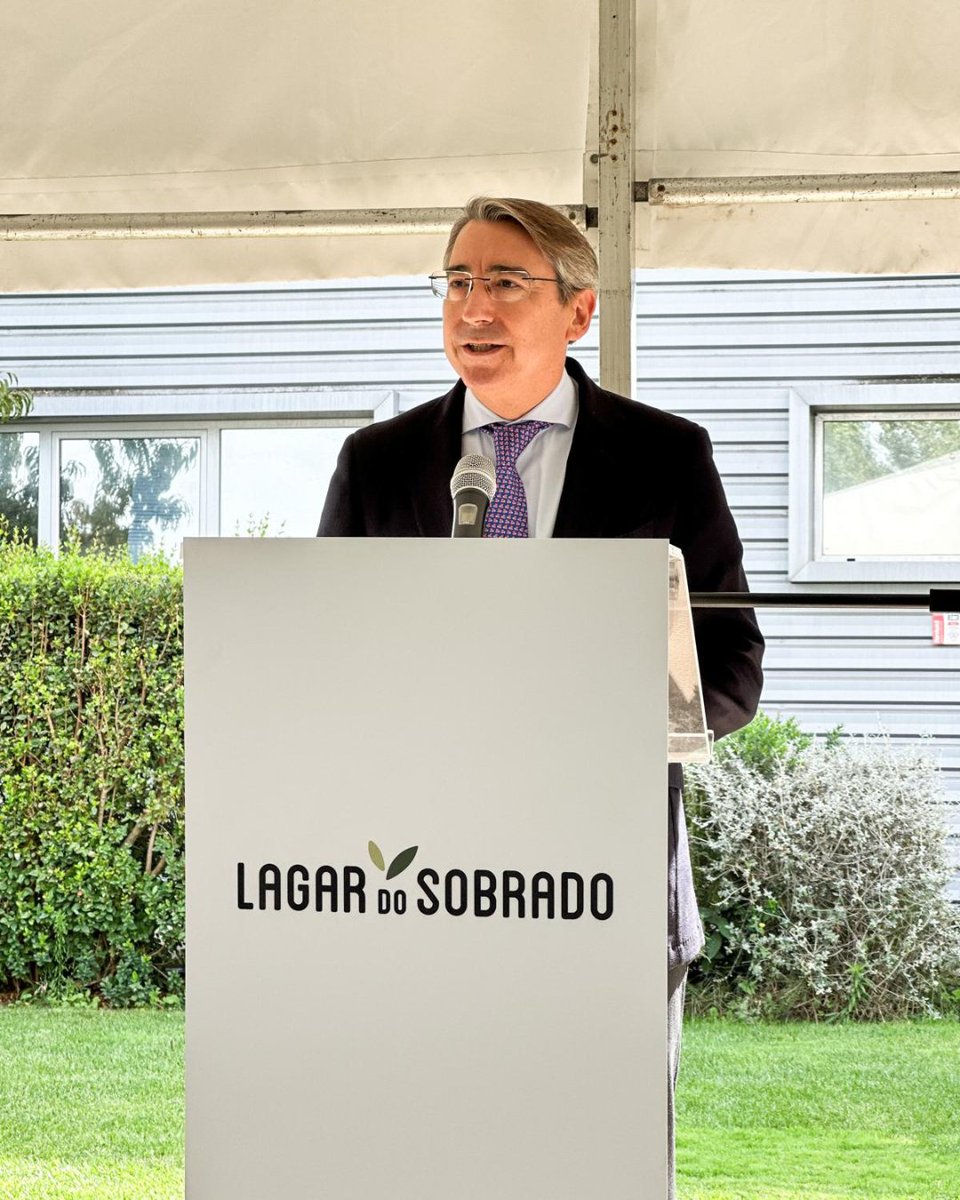 MolinodelGenil's tweet photo. Hoy hemos celebrado en Lagar do Sobrado nuestro encuentro anual de inicio de campaña. 

Muchas gracias a todos por acompañarnos. 

#LagarDoSobrado #MolinodelGenil #AceitedeOlivaVirgenExtra https://t.co/KCv7LUrP2y