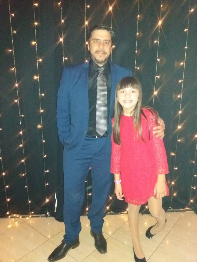 Hoy me bella ahijada Cumple 15 años!! Te Adoro Emmita!! 🎂🫶🏼