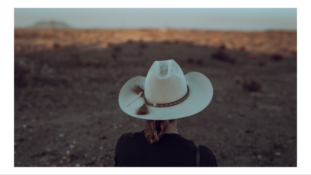 GM 🎩 

Just landed in El Paso, heading to Marfa. 
The desert light feels like it was made for City Hats.

Sneak peek of the collection this Saturday ☀️
10 AM – 12 PM at the Golden Tumbleweed Gallery.
Come see the city through its hats.
RSVP 👉  luma.com/zsacl8ry?tk=0d…