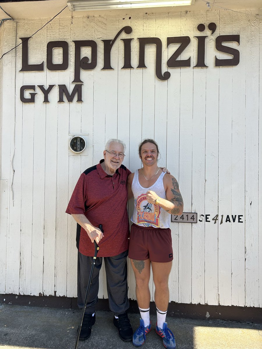 Of all the things I had planned for today, seeing KEN PATERA at the legendary Loprinzi’s gym was not on my bingo card. Ken was very gracious with his time and indulged me with stories about wrestling, powerlifting, bodybuilding and just about everything inbetween!