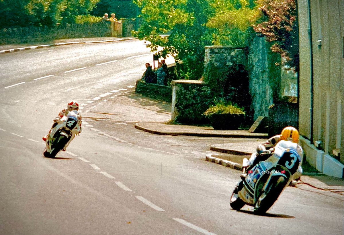 Joey leading starting partner Brian Reid, lap one of the Junior TT88