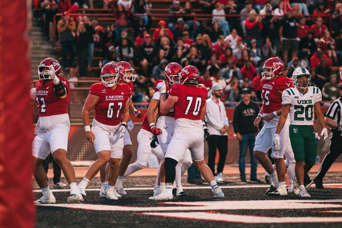 It's rivalry week! Eags host the Vandals on Roos Field!

DETAILS 📰 bit.ly/42GD4Mz 

#GoEags #EKG #ProtectTheRed