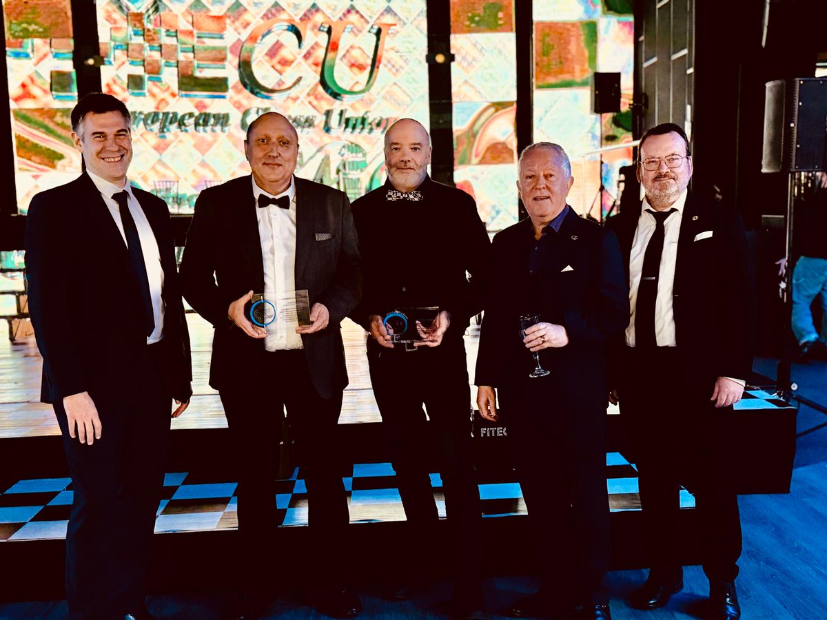 Liguepacaechecs's tweet image. La ligue PACA à l’honneur en Europe grâce à Monaco a brillé à l’occasion du 40e anniversaire de l’European Chess Union (ECU), célébré lors d’une soirée de gala le samedi 11 octobre 2025.

@escafrestephane @Liguepacaechecs @ffechecs @EuropeanChess @GvtMonaco @JRapaire