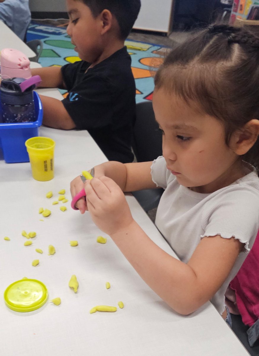 Hairgrove Elementary tweet media