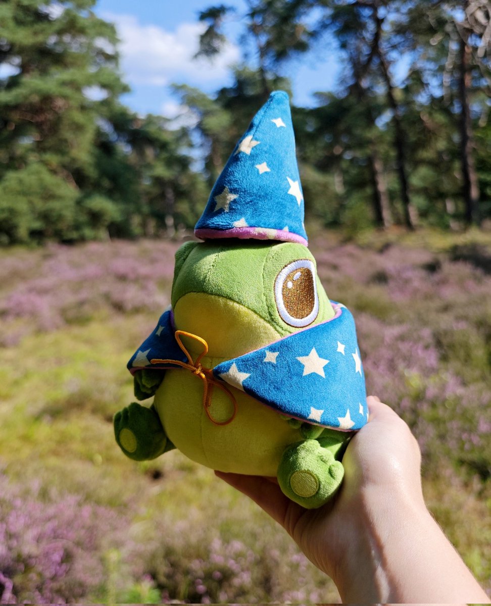 HE'S FULLY FUNDED!! 🐸⭐🍄 thank you all so much for your support!! You can still get him for the next two weeks, and then he's gone!! 🐸♥️