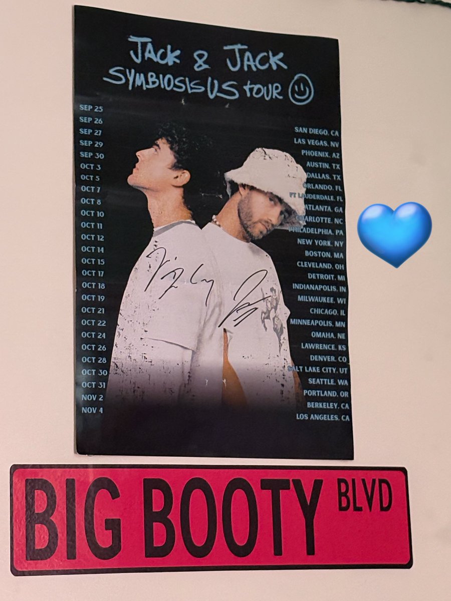 johnsonXclosure's tweet photo. I’ve been to 3 meet and greets and this the only poster that made it back to my house lol. The other 2 posters I lost at the damn venue. Yes I have that sticker on my wall don’t ask questions 😂😂 #symbiosistour #jackandjack https://t.co/BAOcjsE8vt