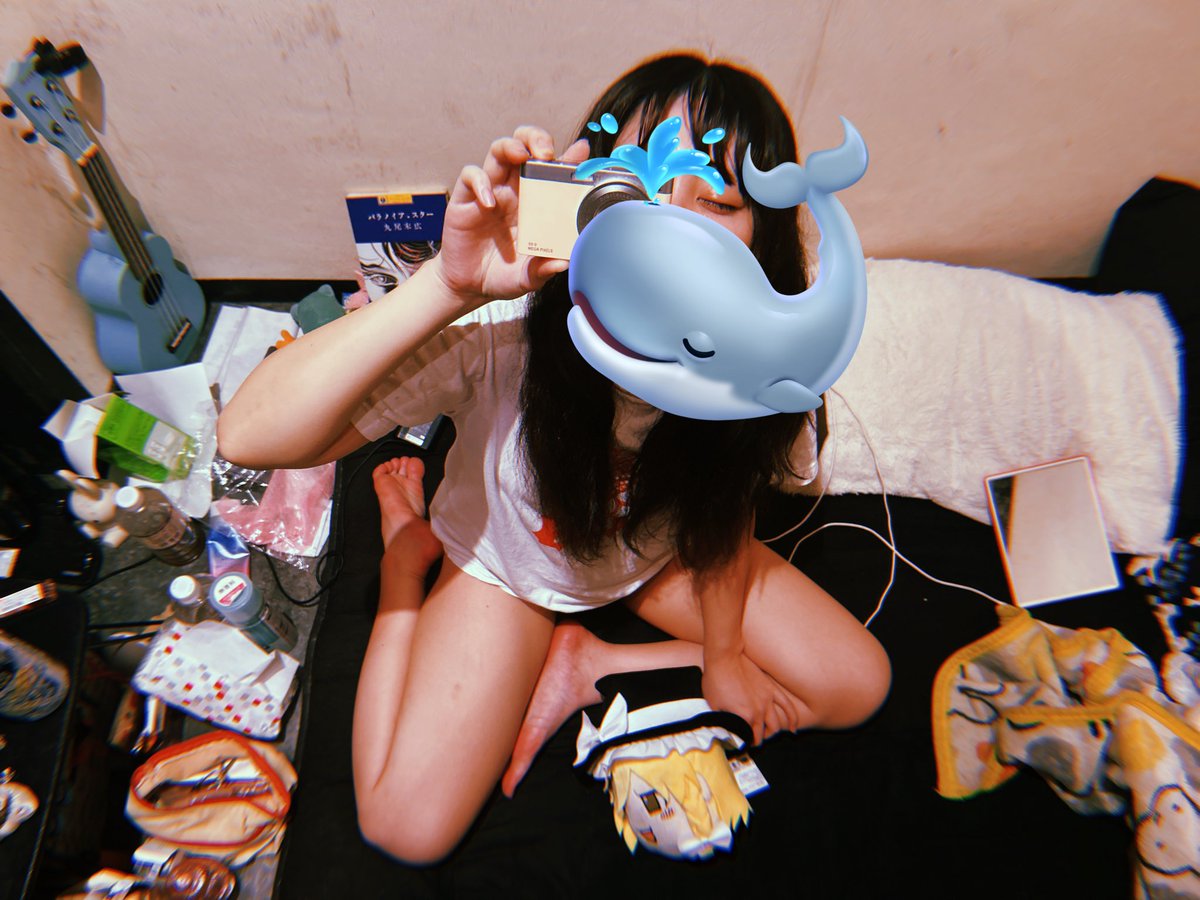 小春日和です。年末辺りに小春日和のヌード写真とかなり鬱病が酷い時の文章を本にして手押しで売りたいな〜！と思っております。
これは非常に気に入ってる！良すぎて載せてしまいたい！