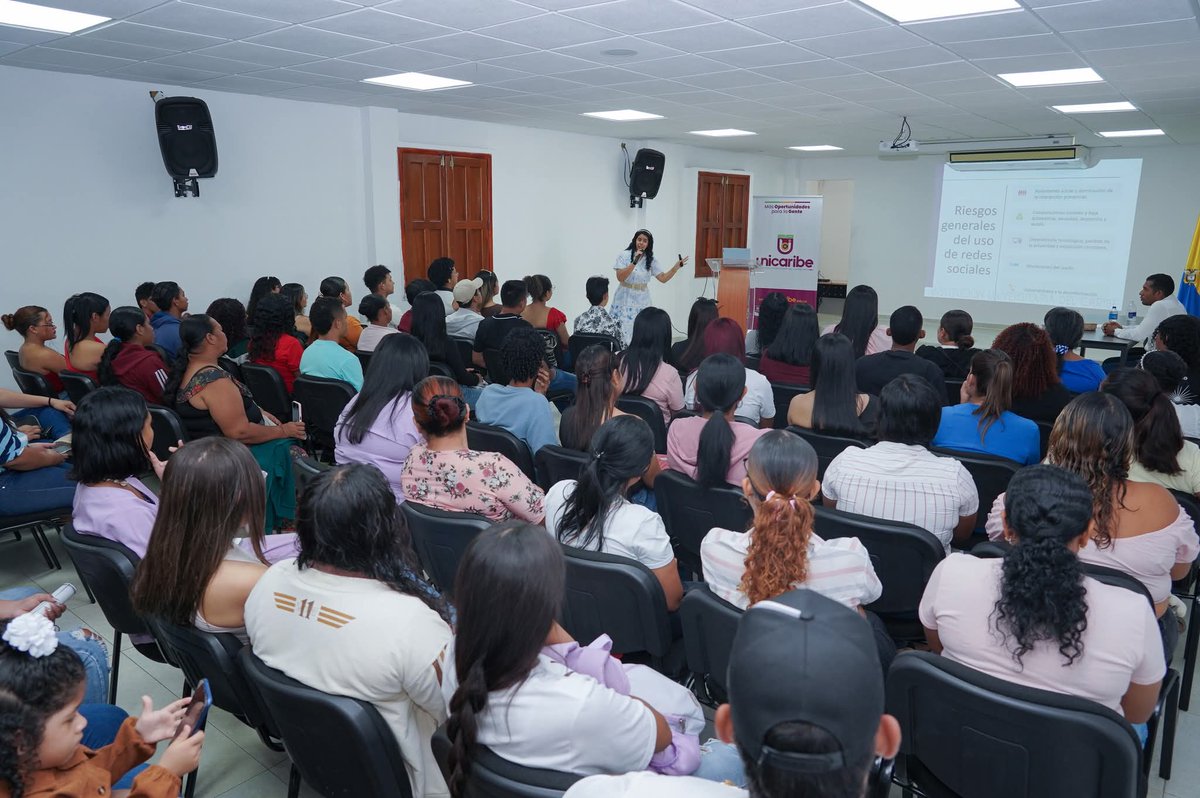 🖥️👩‍💻 Facultad de Ingenierías de Unicaribe abordó los riesgos de las redes sociales y sus derivados trastornos mentales

Los detalles aquí 👇 
acortar.link/e5dOR9