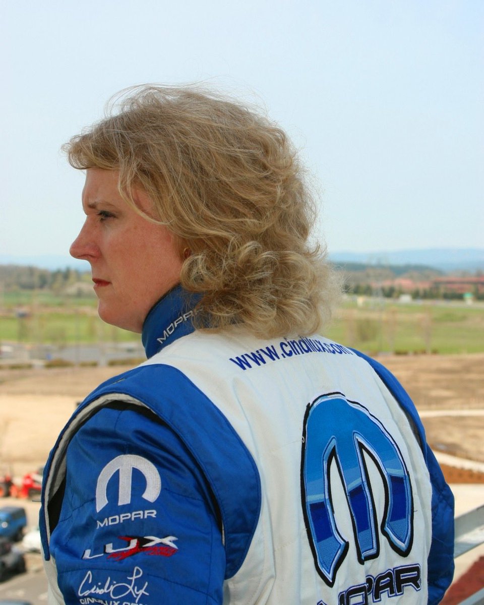 Cindi Lux tweet media