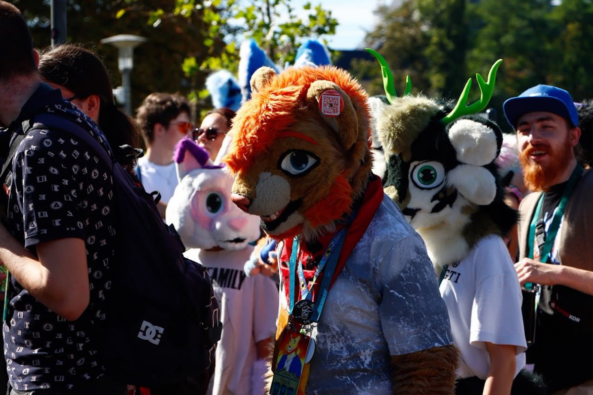 Zdjęcie z <a href="/WrocFutrzaki/">Wroof i Wrocławski Furwalk</a> #WrF2025.
Fotograf: Avocado.