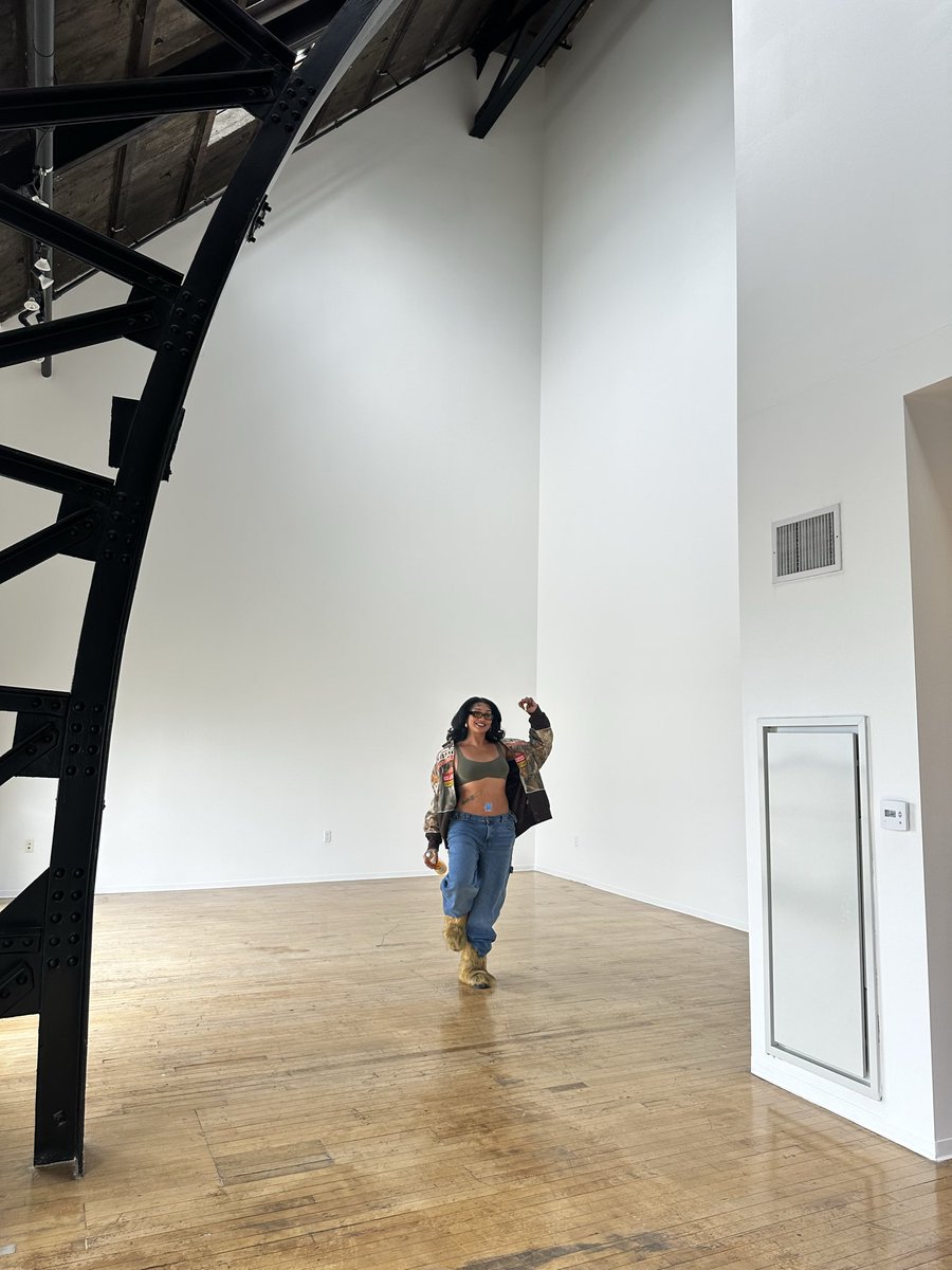 bigbaydavis's tweet image. Finally in my big girl apartment 🌟🙂‍↕️