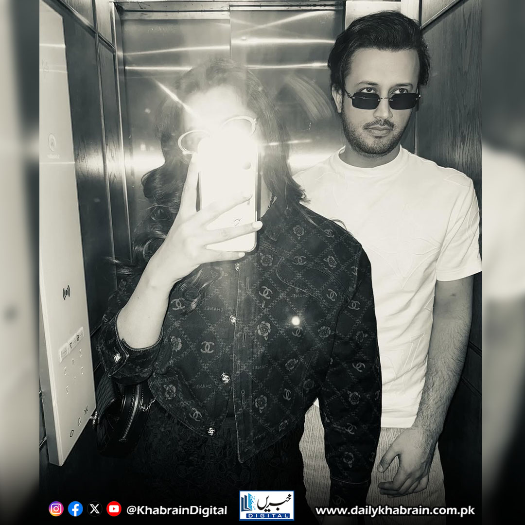 daily_khabrain's tweet image. Atif Aslam’s heartfelt message for his wife’s birthday goes viral on social media.

#khabraindigital #AtifAslam #LoveGoals #BirthdayPost #ViralMoment #CelebrityCouple #RomanticGesture #SocialMediaBuzz #ShowbizNews

@itsaadee
