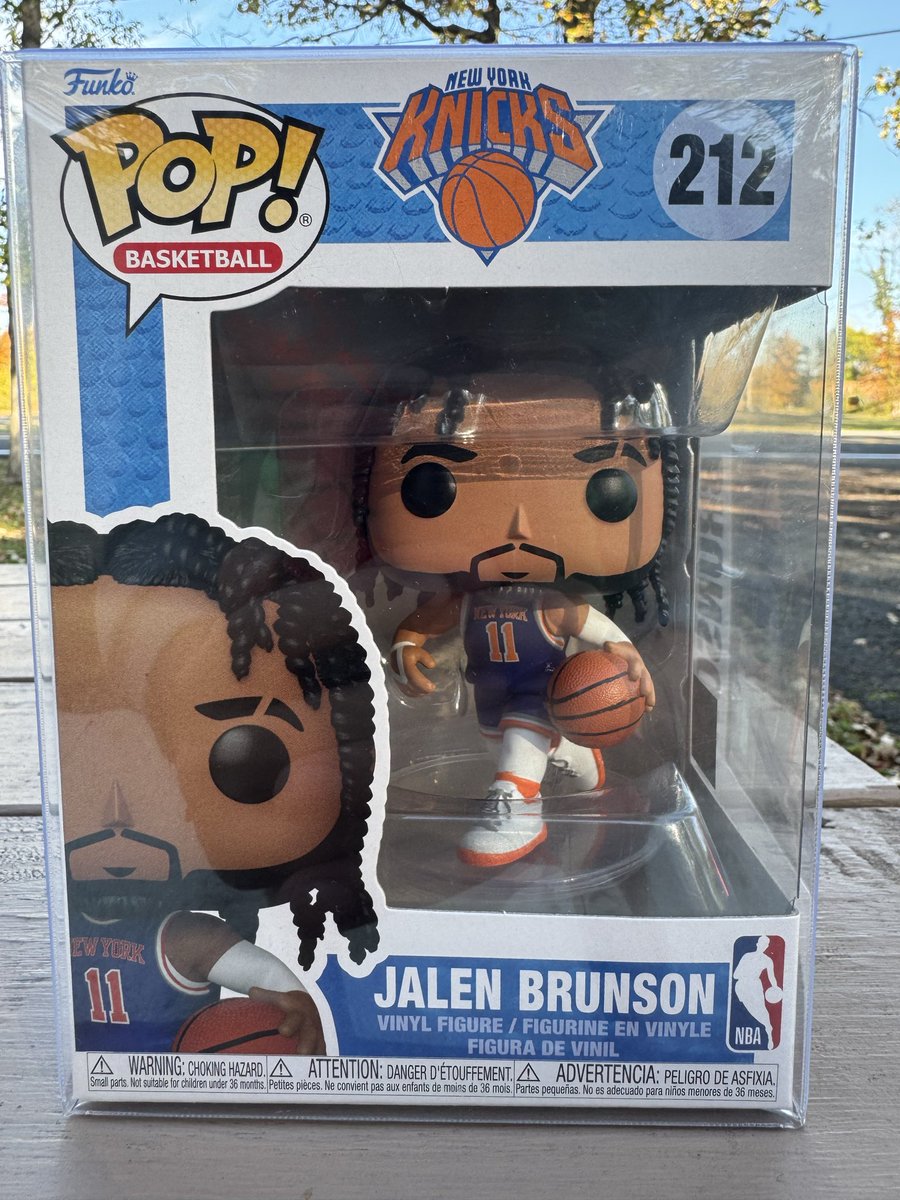 Knicks Fans, Yall want a giveaway?