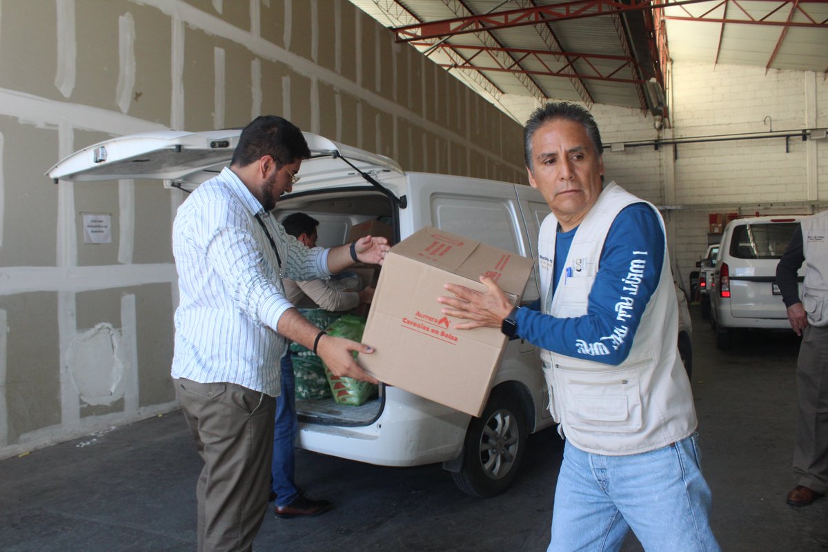 ASEH_Hgo's tweet image. La @ASEH_Hgo se une al acopio de víveres para apoyar a familias afectadas por las lluvias.
El Auditor Superior, @jorvalverdeASEH, agradeció el respaldo de la @ASECampeche y su homóloga de Quintana Roo.
En tiempos de crisis, la solidaridad también se fiscaliza.
#SolidaridadASEH