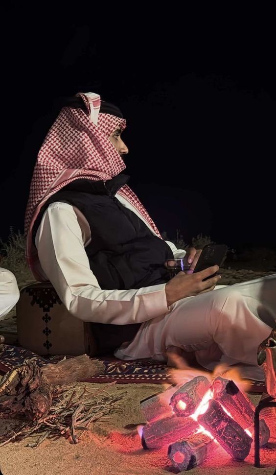 sl_m001's tweet photo. مصارع النفس أقسى من صراع الحياه
ما بين  عقلٍ  ثقيل  وبين  قلبٍ خضر

- https://t.co/07xZHz4ioQ