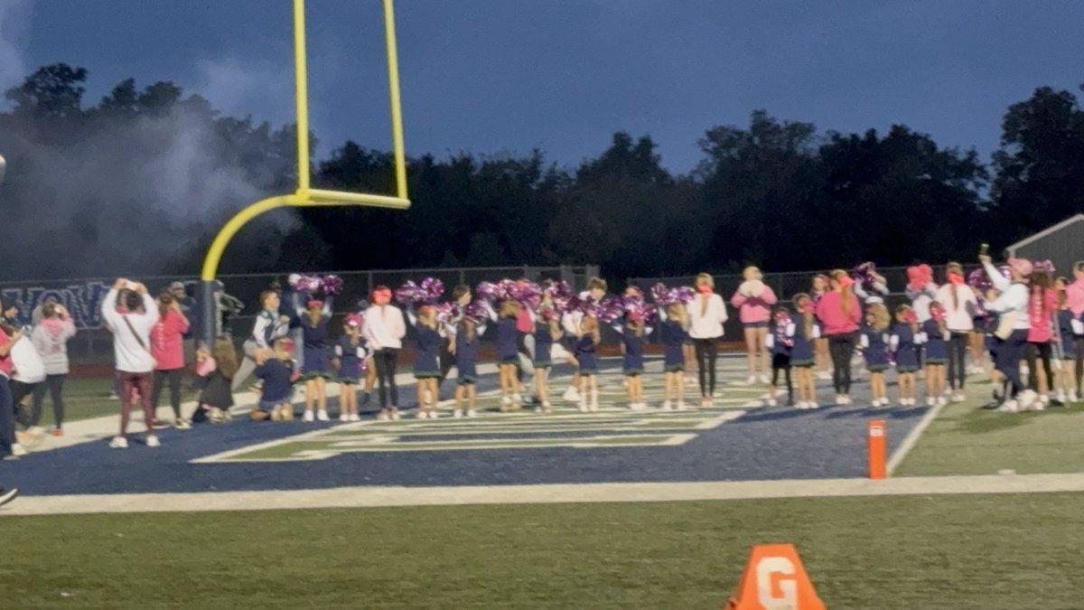 Friday Night Lights featuring our Jr. Wolves running the field before the game this past weekend 🏈
Ashton’s been Junior Wolf since he was 10. Can’t wait to see what HS holds for this kid!💙#2 #ths #pack🐺#mark9:23 #boysOFfall <a href="/ag_stl/">Alan Grantham</a> <a href="/RAGranthamIV_2/">Ashton Grantham IV</a> <a href="/TJRWolves/">Timberland Junior Wolves Football</a>