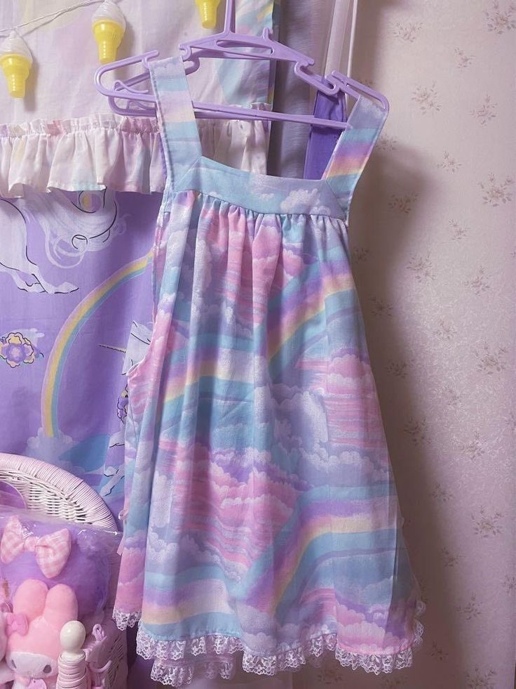 Thinkin ab dad dressin me up 4 a day out in da cutest lil clothes  .. &gt;__&lt; 💭