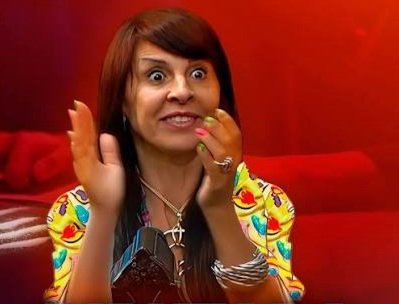 Milei todavía sostiene a Lorena Villaverde como primera candidata a Senadora por Río Negro de La Libertad Avanza. Estuvo cumpliendo condena en EEUU por narcotráfico, le encontraron 15 kilos de cocaína.