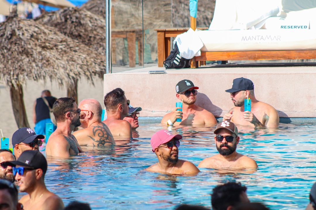 "Sunshine, good vibes, and endless fun—living the Mantamar pool life! ☀️💦 #GoodTimes"

More Info: 📞 +52 322 222 6260
Reservations: bit.ly/reserve-mbc

#GayTravel #PuertoVallarta #Mantamar