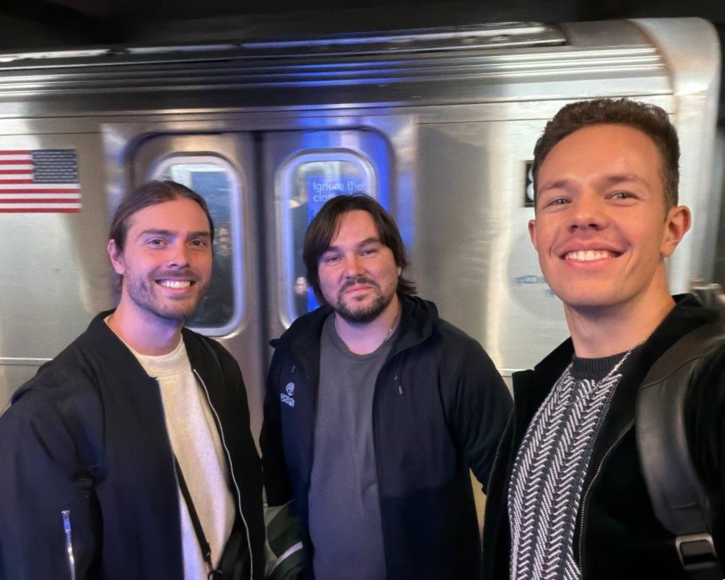 the NY trip has been productive! time on the ground with <a href="/Sveatoslav/">Sveat</a> moved <a href="/RhunaIO/">Rhuna</a> forward: distribution and some good integrations ahead

in parallel <a href="/AccVentures/">Acc Ventures</a> met with a bunch of friends and partners around town; a new growth chapter for Acc  might be just kickstarting

of