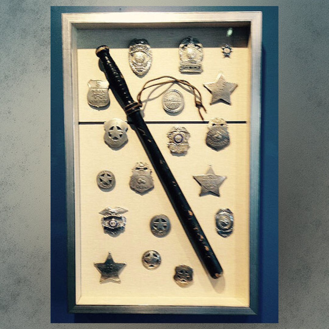 Turn your collection into a work of art. Our custom shadowbox service can beautifully preserve your cherished antiques. What would you frame?  <a href="/GearyGallery/">Geary Gallery</a>  #Shadowbox #Memorabilia #CustomFraming 
gearygallery.com/accent-picture…