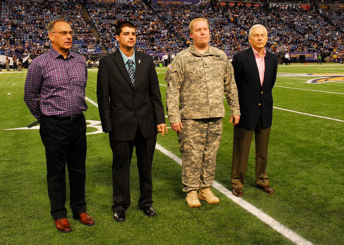 The Minnesota Vikings have a long history of supporting Minnesota service members and their families and have donated thousands of tickets to MMAF grant recipients over the years and have recognized grant recipients on the field prior to games.   #TBT #20YearsofThanks