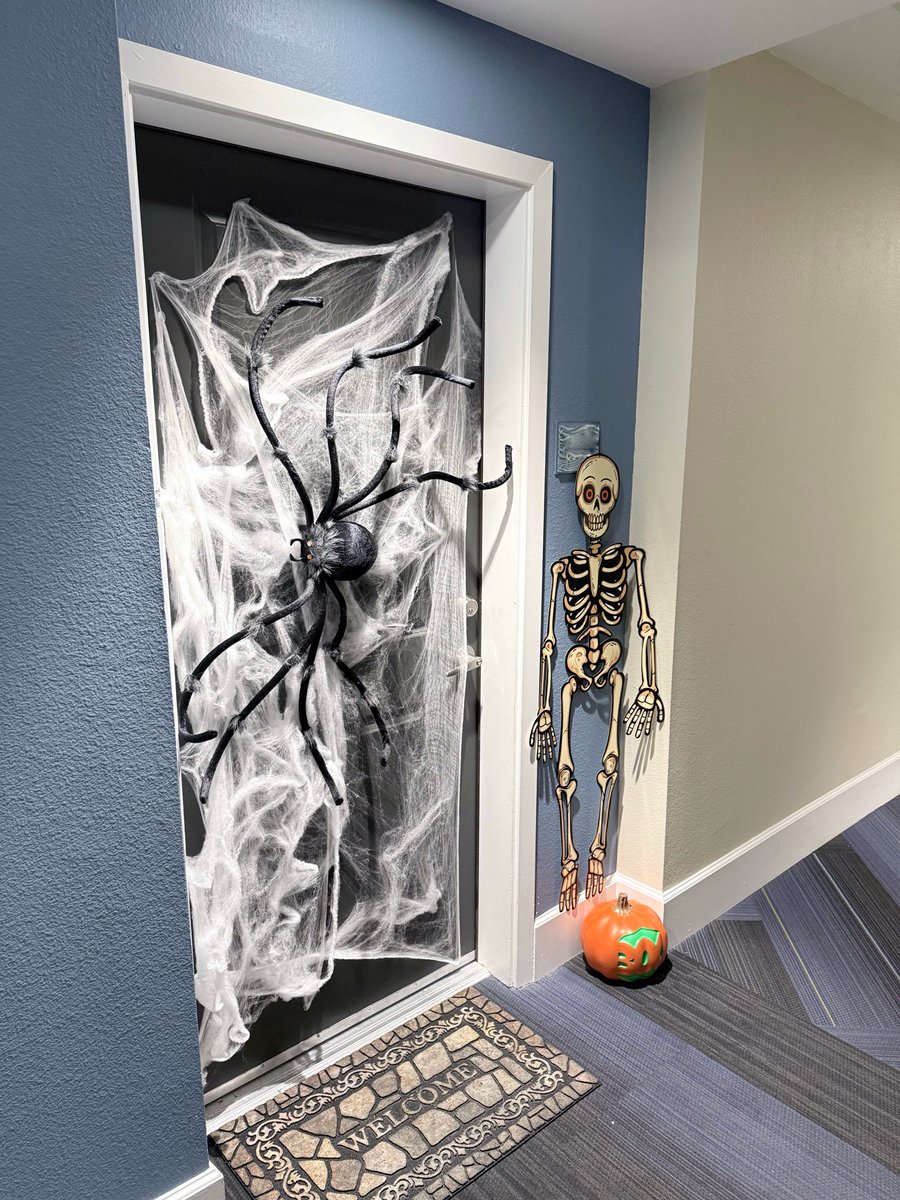 hasannormann's tweet photo. Halloween loading 🎃 https://t.co/p6mt8yxbRs