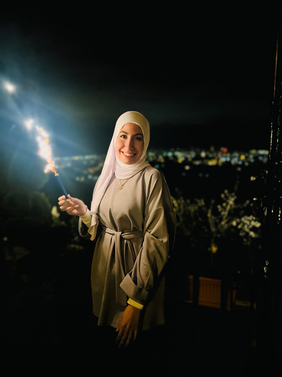 SarahHariri8's tweet image. ومنقول مرحباً لل ٢٩🌻
ممنونة لألطاف الله الخفيّة✨️