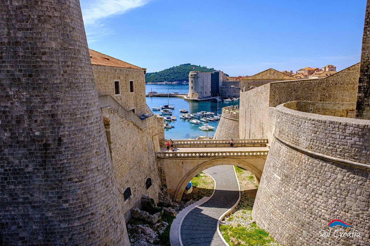 Around ever corner, there’s a new angle of #Dubrovnik to discover 🤩