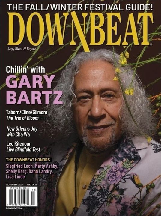 soulandjazz's tweet photo. Current issues... in the world of #Jazz: @DownBeatMag #JazzForum @TheWalkers27 @wejazzhelsinki @Echoesmag @Jazzwise @Jazin_mag #JazzMagazine @musica_jazz #JazzNMore #MMJazz @JazzpressPL ▶️ https://t.co/HpZCMsAxHA #JazzInPrint Take a moment. #Ontdekken https://t.co/Vz7PKg51Hl