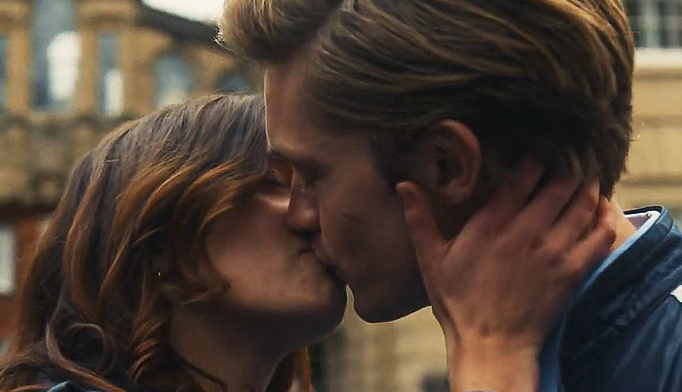 PrimeVideoBR's tweet image. estética rara: você conseguiu uma bolsa para estudar numa escola de elite e se apaixonou por um herdeiro #MaxtonHall #MaxtonHallOnPrime #rubyjames