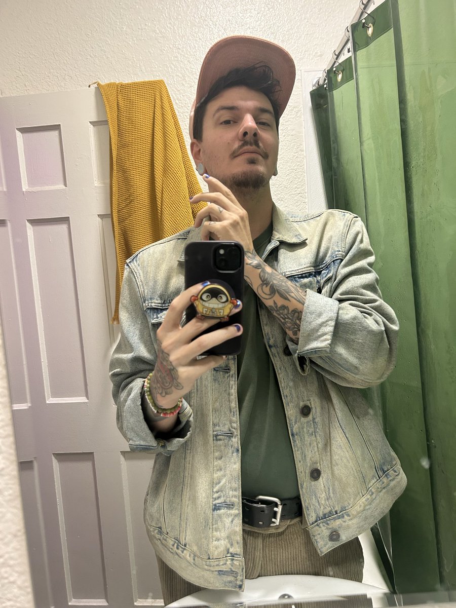 Nick Monteleone 👑 VIL SCHOENHEIT tweet media