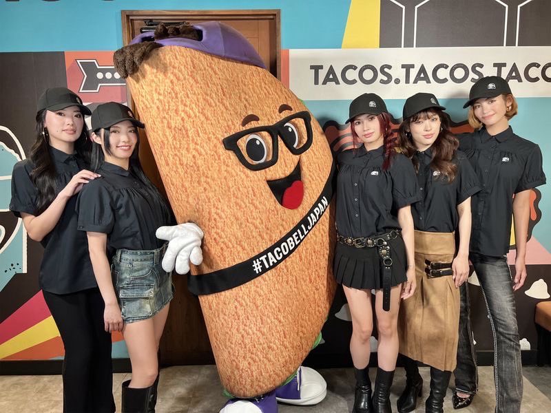 f5ve (@f5ve_official) on Twitter photo working for that kitchen renovation at <a href="/TacoBellJP/">タコベルジャパン (Taco Bell Japan)</a> 
special collab menu (japan exclusive)
10.24.25 - 01.24.26 working for that kitchen renovation at <a href="/TacoBellJP/">タコベルジャパン (Taco Bell Japan)</a> 
special collab menu (japan exclusive)
10.24.25 - 01.24.26