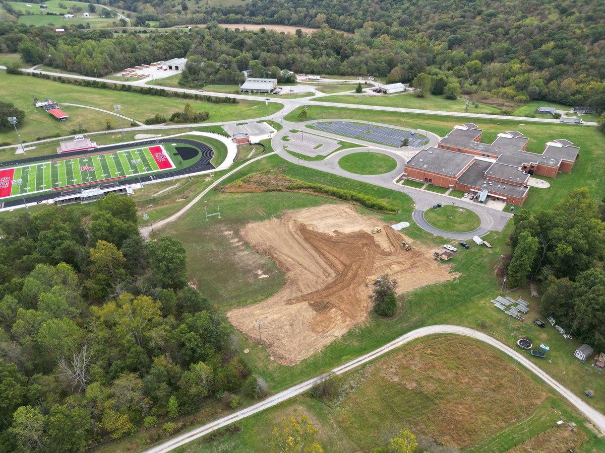 Oheil Site Solutions started construction on Sharp Middle School's new tennis courts! Project completion will be around the end of the year! Stay tuned 👀🎾