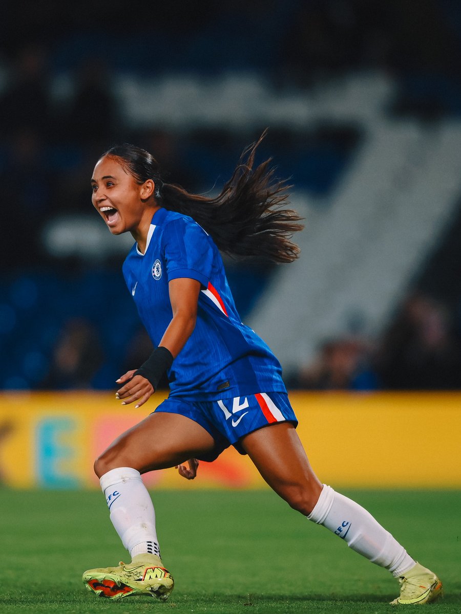 LET'S GOOO, ALYSSA!!!! 🔥

#UWCL