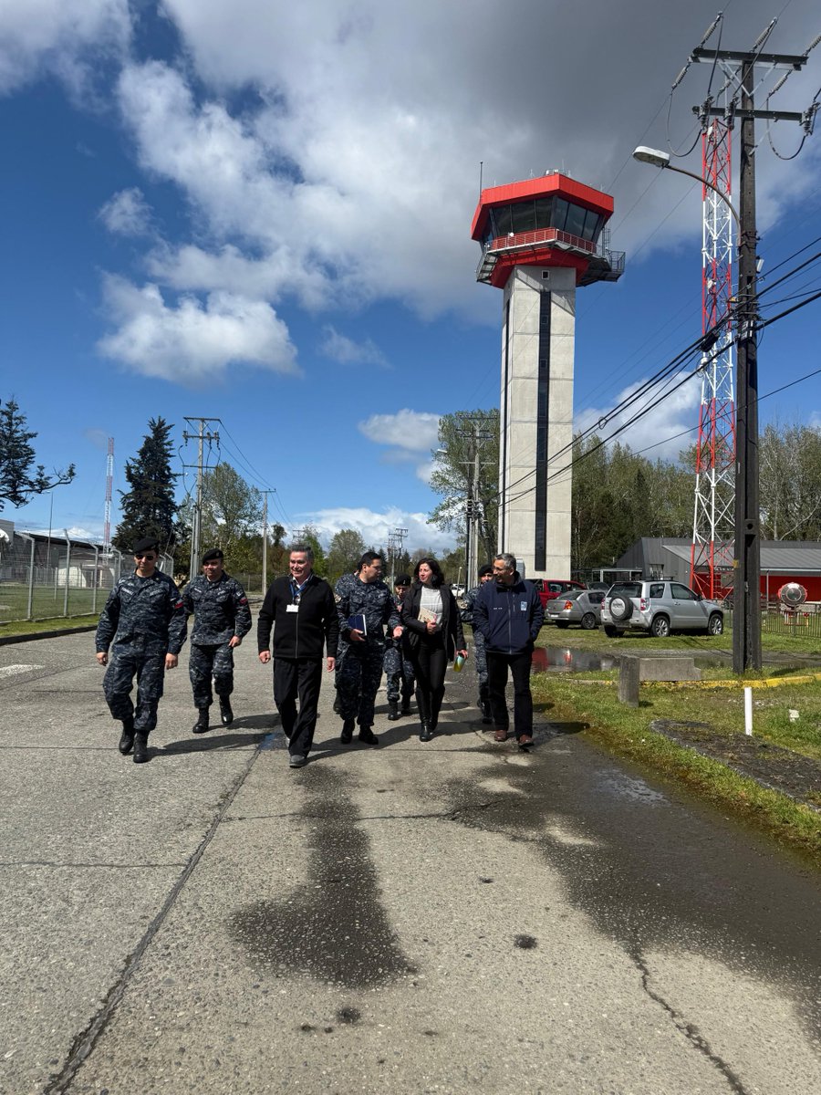 <a href="/MetArmada_Montt/">Centro Meteorológico Marítimo de Puerto Montt</a> realizó visita profesional al Centro Meteorológico Regional Sur <a href="/meteochile_dmc/">MeteoChile</a>, ocasión donde se intercambiaron experiencias y colaboración conjunta en materia de Avisos Meteorológicos Especiales. #QuintaZonaNaval <a href="/DPRLosLagos/">Delegación Presidencial Regional de Los Lagos</a> @maritgobpmo <a href="/Servimet_Armada/">Servicio Meteorológico de la Armada de Chile</a>