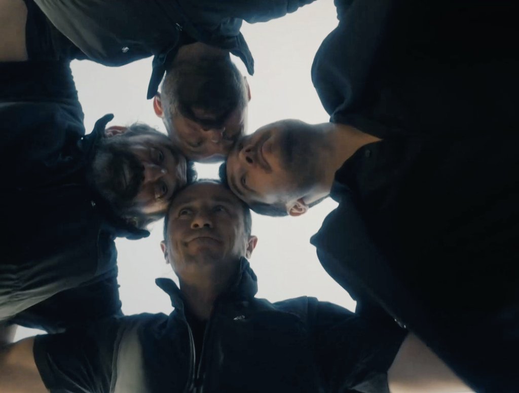 Sizin sırt sırta verip dee..

#EşrefRüya