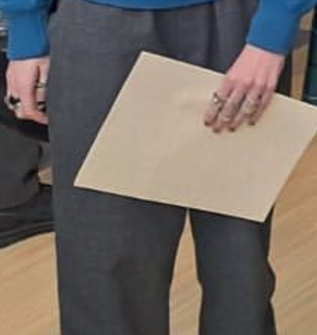 struggles of being uw w baggy trousers I LOOK LIKE A ROBLOX CHARACTRE