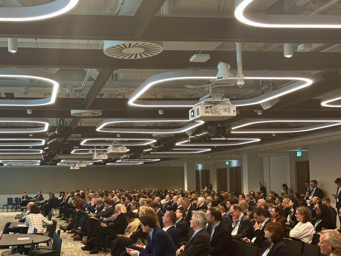 The traditional #ALFILondon25 conference took place today, bringing  together over 1,400 professionals from the fund industry. 

In his opening  remarks, Ambassador Georges Friden emphasised the close ties between  Luxembourg and the UK’s financial sectors. 🇱🇺🤝🇬🇧