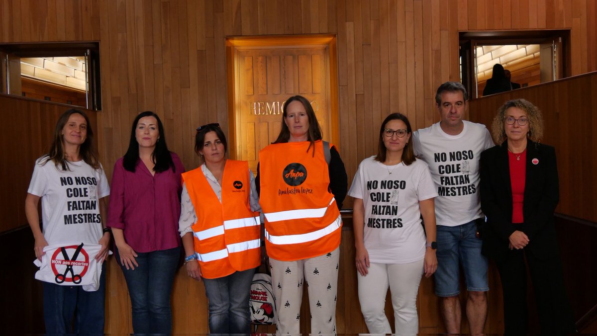Hoxe representantes das ANPAS do Valle Inclán de Perillo e do Vicente Otero Valcárcel de Carral estiveron no Parlamento asistindo ao debate da iniciativa do <a href="/bngparlamento/">BNG - Parlamento galego</a> sobre as necesidades educativas sen cubrir pola Consellaría de Educación nos seus centros (e noutros).