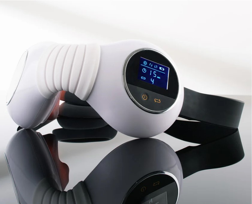 Nash_Potatoes24's tweet image. @SharperImagecom Don&apos;t buy the 3D Shiatsu Neck and Shoulder Massager that costs $200. As soon as the 1-year warranty expires, the product will stop working! I&apos;ve gone through two of them...

sharperimage.com/collections/ne…

#SharperImage