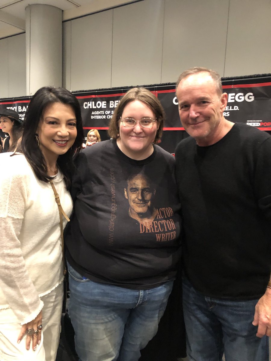 Philinda_AoS's tweet photo. This week has seriously been insane. I canβt express how on cloud 9 I am. I still have the Home Opener for the #NJDevils tomorrow too! I am just so happy and emotional rn.
#LawAndOrderSVU #AgentsofSHIELD #Philinda #Philindaisy #ClarkGregg #MingNaWen #MingClark https://t.co/QVJDjNXebS