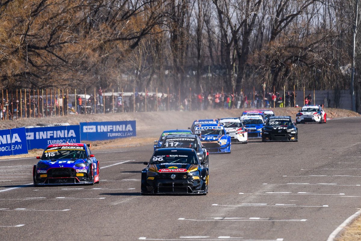 #TC2000. Cada vez que publico una buena noticia de la categoría aparecen algunos resentidos. Una cosa es la crítica objetiva y constructiva. Otra es la que se hace con mala lecha. Cuánto odio que tienen. Sigan bardeando troles. A ustedes no les gusta el automovilismo.