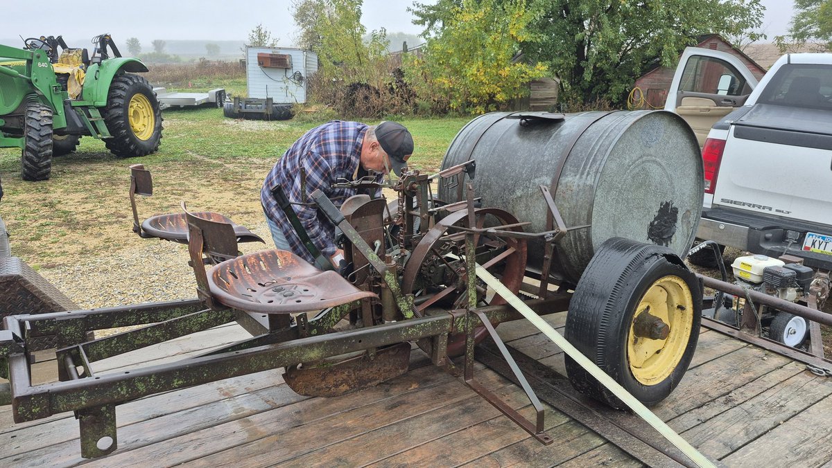 Found another transplanter.
This one needs more work than the last one I found this summer.