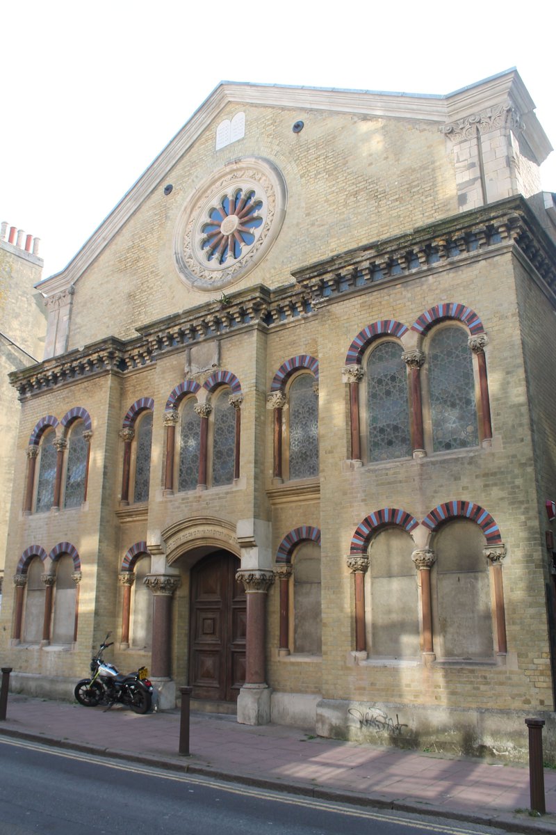 Calling all Educational Consultants!  Our members the Foundation for Jewish Heritage are looking for a consultant to join them on a short term basis to prepare an educational strategy.  

Find out more:
buff.ly/82VMHJw 

#HeritageJobs #EducationalConsultant