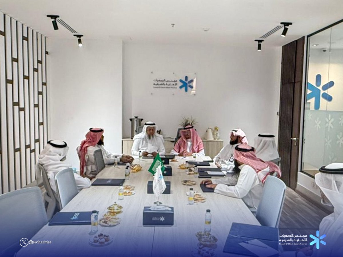 سعدنا في مجلس الجمعيات باستضافة رئيس مجلس الإدارة للمجلس الفرعي التخصصي للجمعيات الاسرية أ.يحيى بن شوعي أبوعله للاطلاع على برامج المجلس وخدماته للجمعيات بالمنطقة واستعراض بعض المبادرات وبحث سبل التعاون بين المجلسين .
<a href="/AMTMamgaf_m/">المجلس الفرعي التخصصي لجمعيات التنمية الأسرية</a>