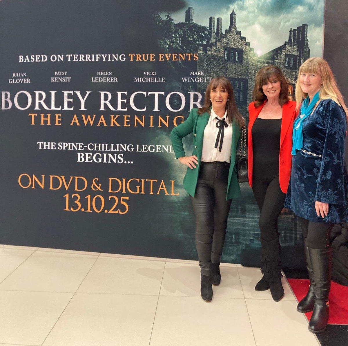 Pics from #Premiere of #BorleyRectory by <a href="/greenwayent/">Greenway Entertainment 🎥</a> #StevenMSmith #Horror #FeatureFilm  #VickiMichelle #SamanthaAnderson #LutriciaNorris