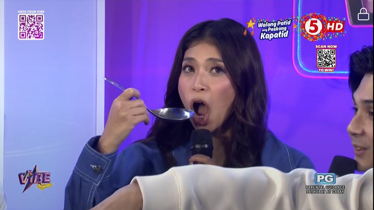 Kapatid Insider (@kapatidinsider) on Twitter photo YUNG KUTSARA NI <a href="/anamazingramsey/">Ana Ramsey</a> πππ GRABEH TALAGAAAA. HAHAHAHAHAHAHA
#VibeTV5 #VibePH
#TodoMaxPrimetimeSingko YUNG KUTSARA NI <a href="/anamazingramsey/">Ana Ramsey</a> πππ GRABEH TALAGAAAA. HAHAHAHAHAHAHA
#VibeTV5 #VibePH
#TodoMaxPrimetimeSingko